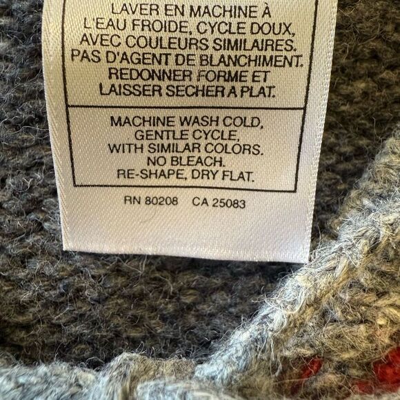 The Disney Store Winnie the Pooh Gray Fair Isle Ramie Blend Swtr Sz S Vintage - Picture 7 of 11